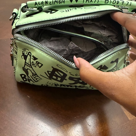 Green Paris Me Purse - Picture 3 of 3